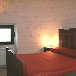 Hotel apartamentowy Trullidea