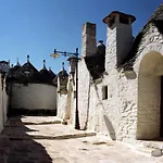 Hotel apartamentowy Trullidea