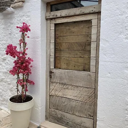 Trullidea Lägenhetshotell